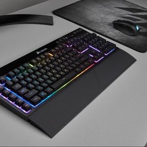 Corsair gaming keyboard (light-up)